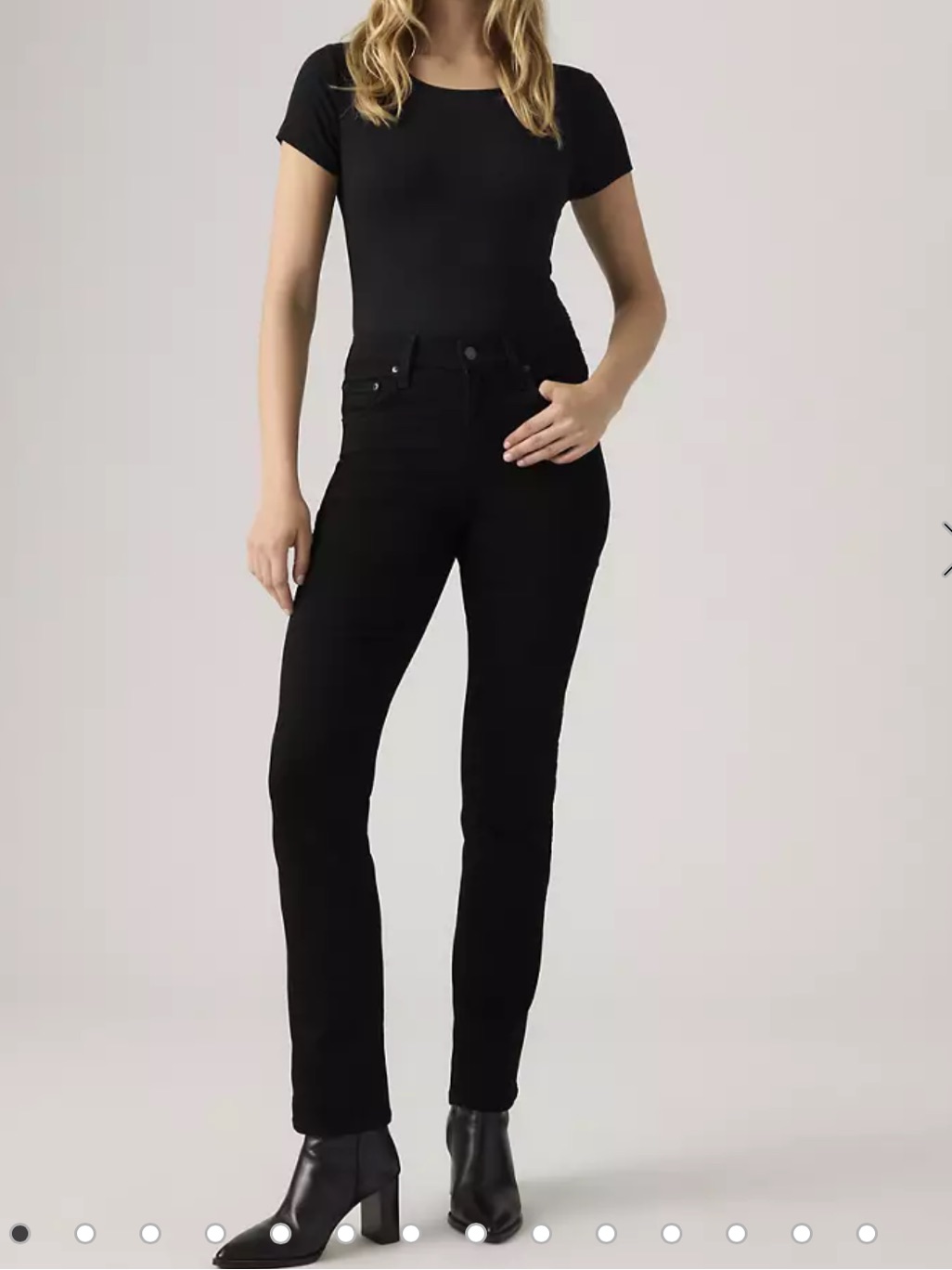 Levi’s 724 High Rise Straight Jeans In Night Is Black